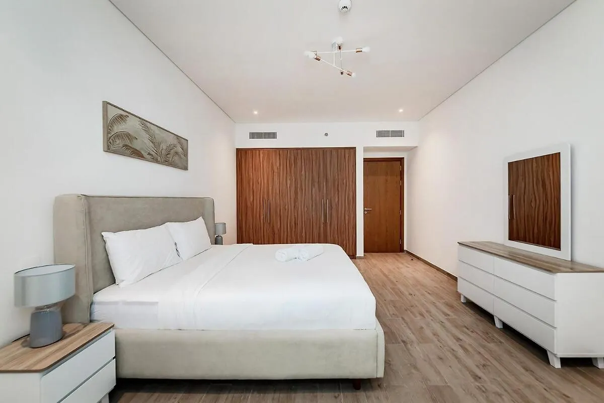 Apartment City Walk Green Planet View 1Br Dubai